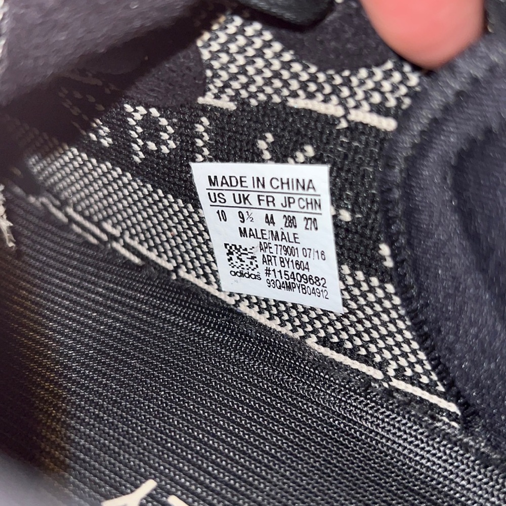 ❌SOLD❌ Adidas Yeezy OREO Boost 350 V2 Core Black - Picture 13 of 17